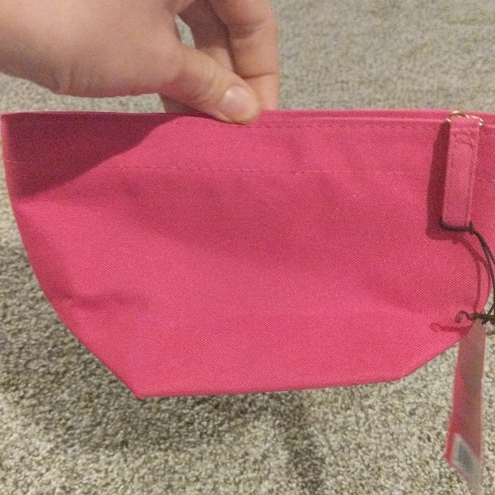 $2 w/bundle NWT Viva la juicy small cosmetic bag